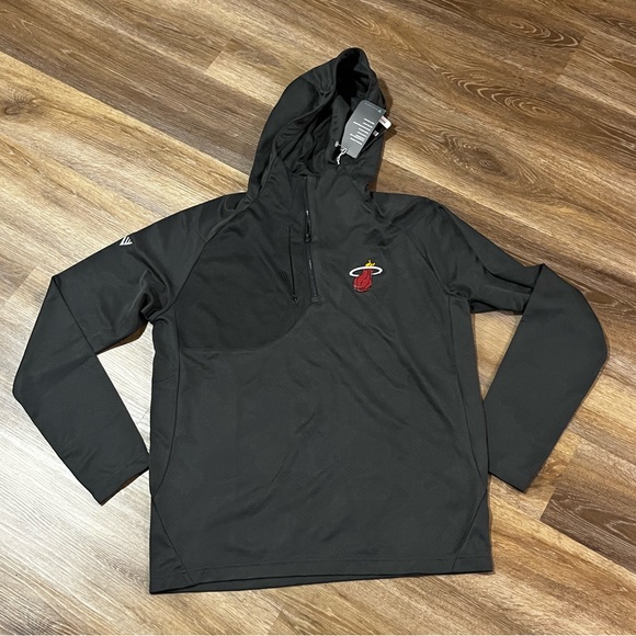 Levelwear Other - Miami Heat Levelwear Fuze Hoodie Mens Medium Black NBA Athletic Pullover NWT